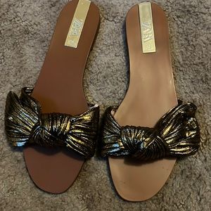 Zara Slides